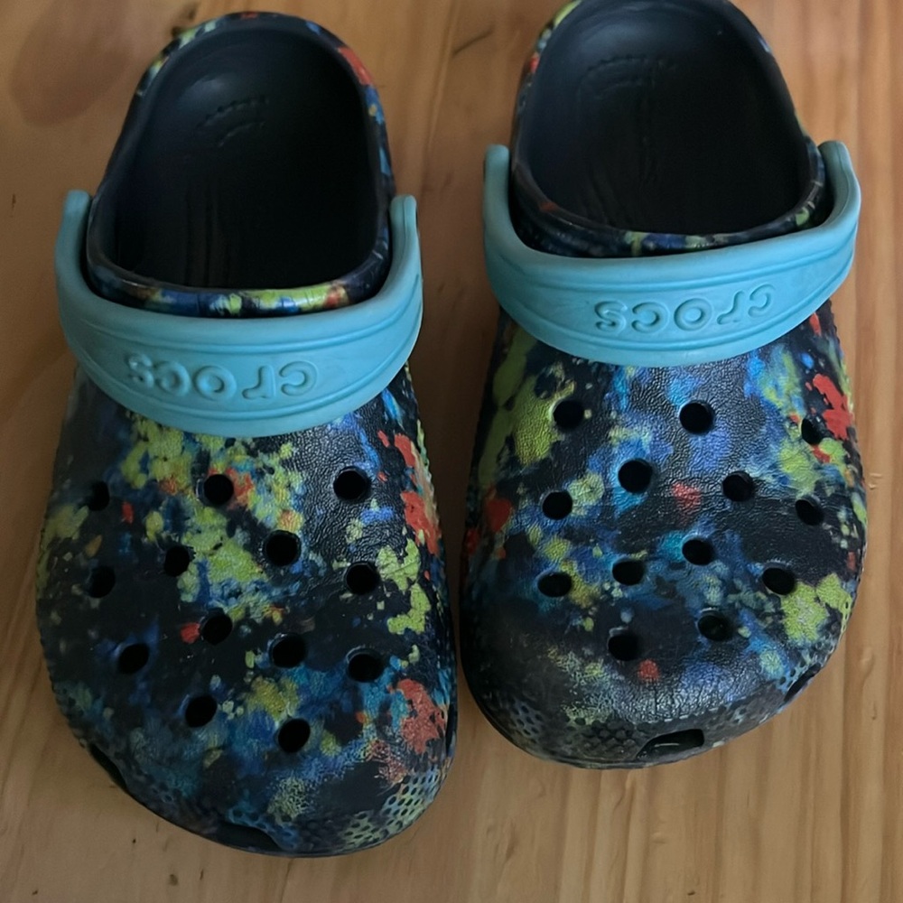 Crocs